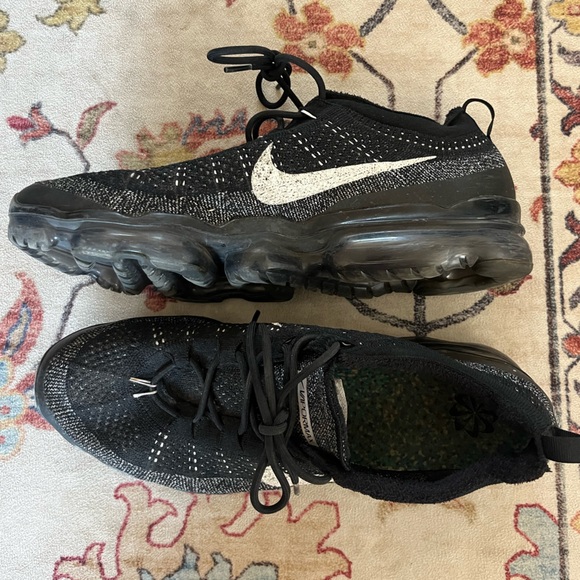 Nike Black and White Air VaporMax Flyknit Sneakers | Men’s 14 - Picture 3 of 5